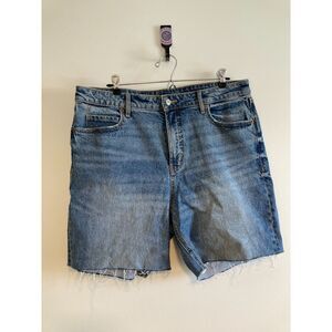 Old Navy Extra High Rise Sky Hi Wide Leg Secret Smooth Pockets Shorts Size 14